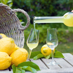 limoncello-di-sorrento